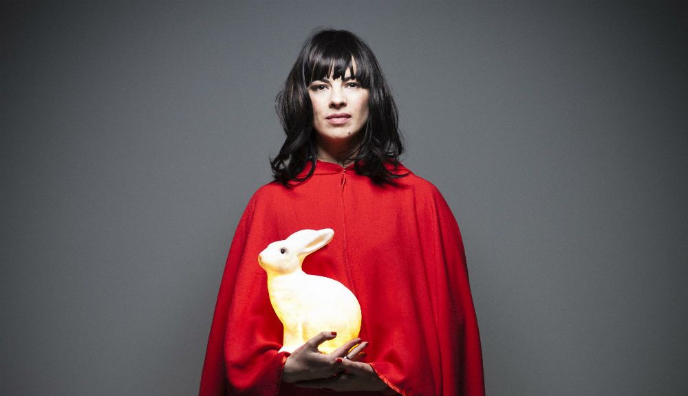 Camille O'Sullivan - Adelaide Fringe GOUD - The Clothesline