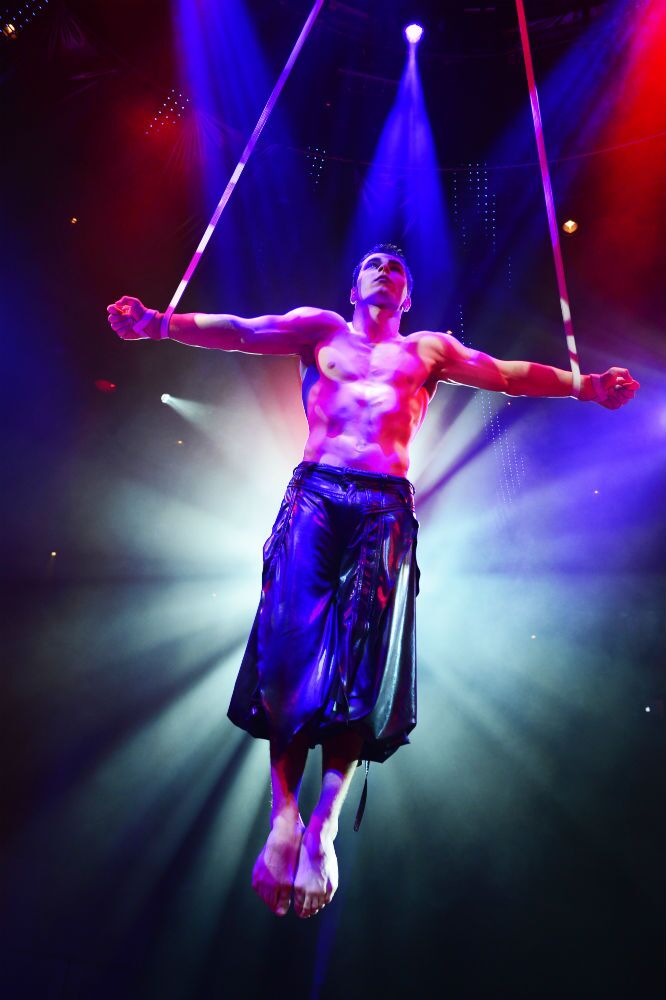 Le Noir Silks - Adelaide Festival Theatre - The Clothesline
