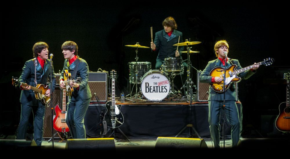 The Bootleg Beatles Band - Australian Tour - The Clothlesline