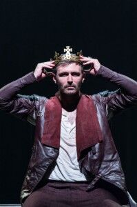 The James Plays - James I - Image by Manuel Harlan - The Clothesline