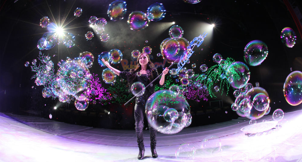 Gazillion Bubble Show - Melody Yang - AdFestCent - The Clothesline