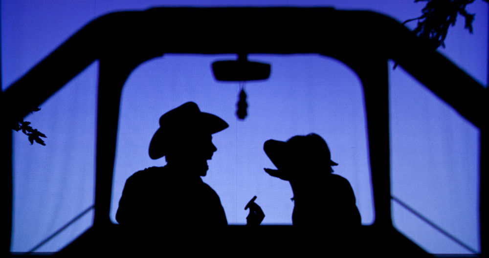shadowland-pilobolus-image-by-emmanuel-donny-the-clothesline