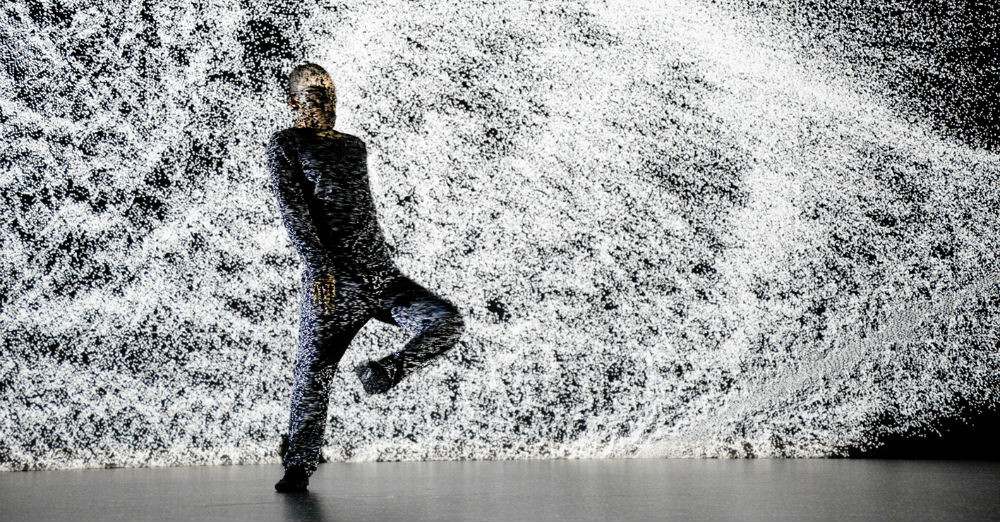 Split Flow & Holistic Strata - Image by Marui Yamaguchi - OzAsia 2016 - The Clothesline