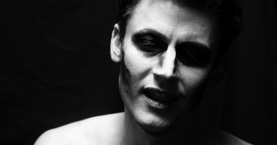 Dusty Limits - Grin - Image by James Millar - #AdCabFest - The Clothesline