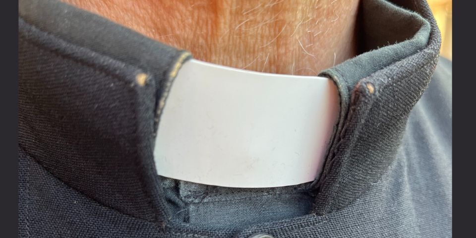 clerical collar