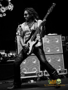 The Dead Daisies - Marco Mendoza - Photo by Katarina Benzova - The Clothesline