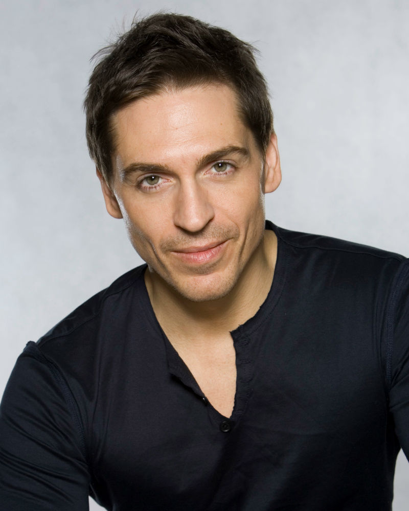 Michael Falzon Christmas Proms 2014 - Adelaide Festival Theatre - The Clothesline