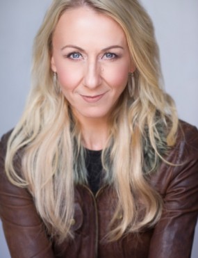 Vanessa Scammell - The Clothesline